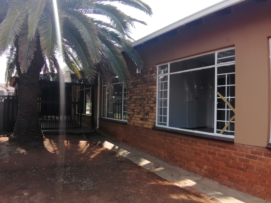 3 Bedroom Property for Sale in Randlespark North West